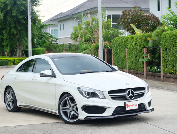 เช่ารถ รถเช่า กรุงเทพมหานคร Mercedes Benz CLA 2016